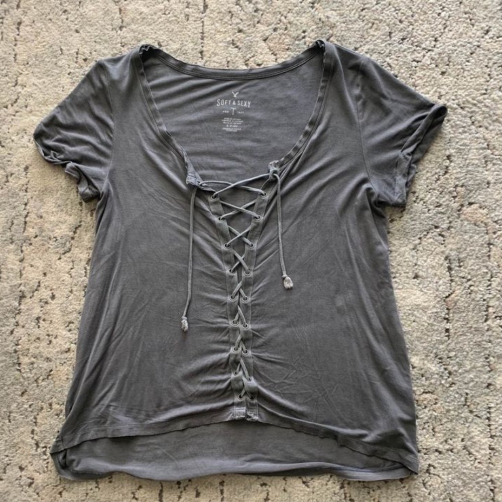 American Eagle Gray Top